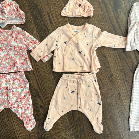 Baby girl old navy matching set bundle floral stars stripes - Picture 3 of 7